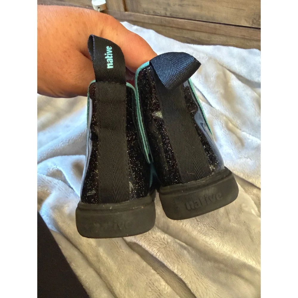 Native black glitter rain boots teal trim youth